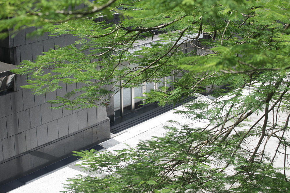 早期英文著作中的東亞畫史建構：以對宋與室町人物畫評價為例