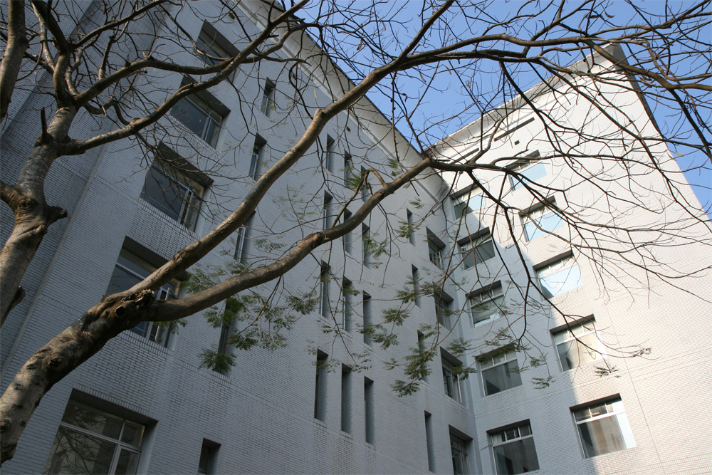 生覺與化夢等情：《列子》與張湛《列子註》的生死觀